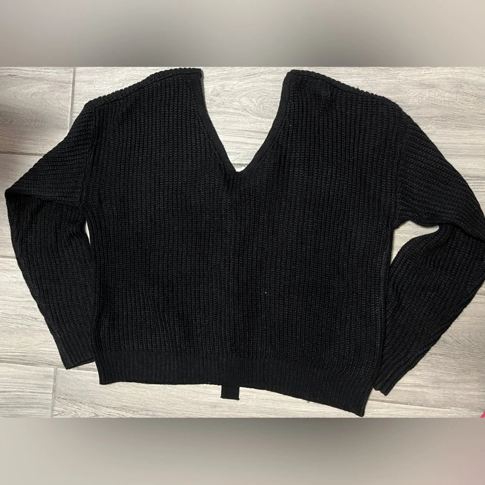 Hooked Up Women’s Black Large Lace Up Chunky Knit Long Sleeves Sweater - Picture 6 of 8